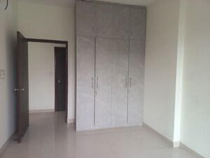Room in 2.5 BHK Apartment at Mahagun Mirabella, Sector 79 – for Sale