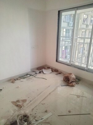 Room in 1 RK Apartment at Je And Vee Shiv Krupa, Malad East – for Sale