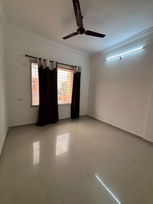Room in 2 BHK Apartment at Rajveer Palace II, Pimple Saudagar – for Rent