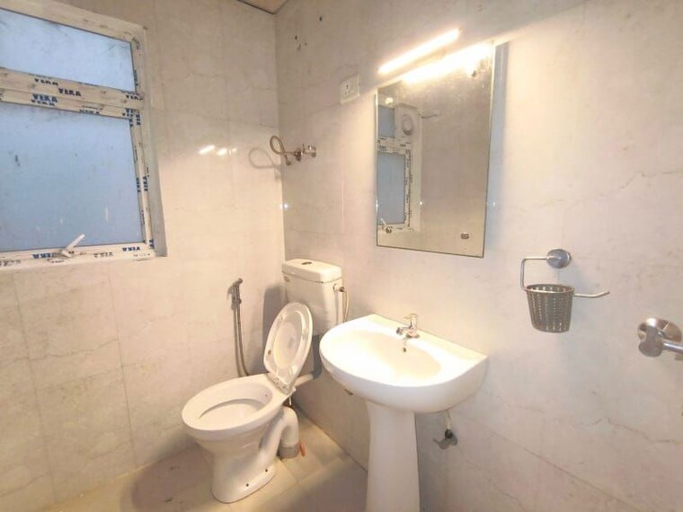 Bathroom, pivotal-devaan 2 Bedroom 754 Sq.Ft. Apartment In Sector 84 Gurgaon 10619660