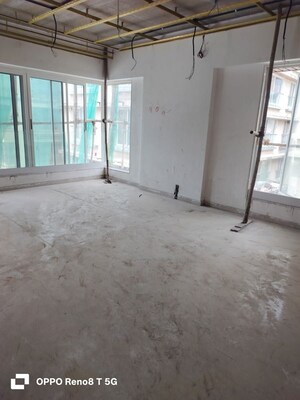Room in 4 BHK Apartment at Ashish Apartment Juhu, Juhu – for Sale