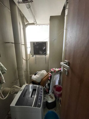 Team Area in 2 BHK Apartment at Sheth Irene, Malad West – for Rent