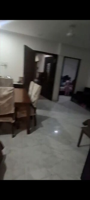 Living Room in 3 BHK Apartment at Navpada – for Rent