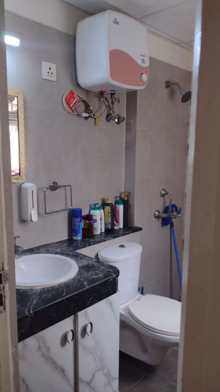 Bathroom, bptp-parkland-pride 3 Bedroom 190 Sq.Yd. Villa In Sector 77 Faridabad 10619722