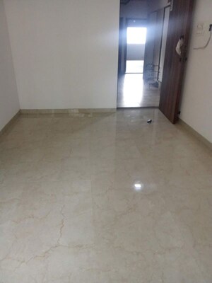 Room in 2 BHK Apartment at Goregaon West – for Sale