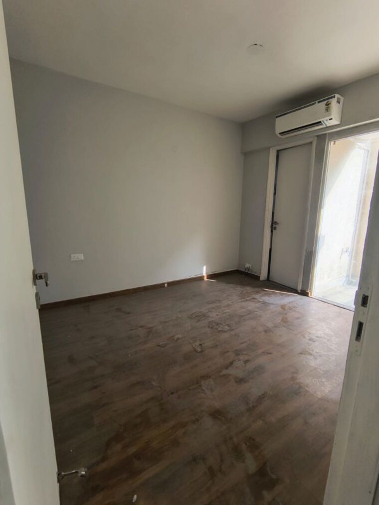 Room, signature-global-city 3 Bedroom 150 Sq.Ft. Apartment In Sector 37d Gurgaon 10619720