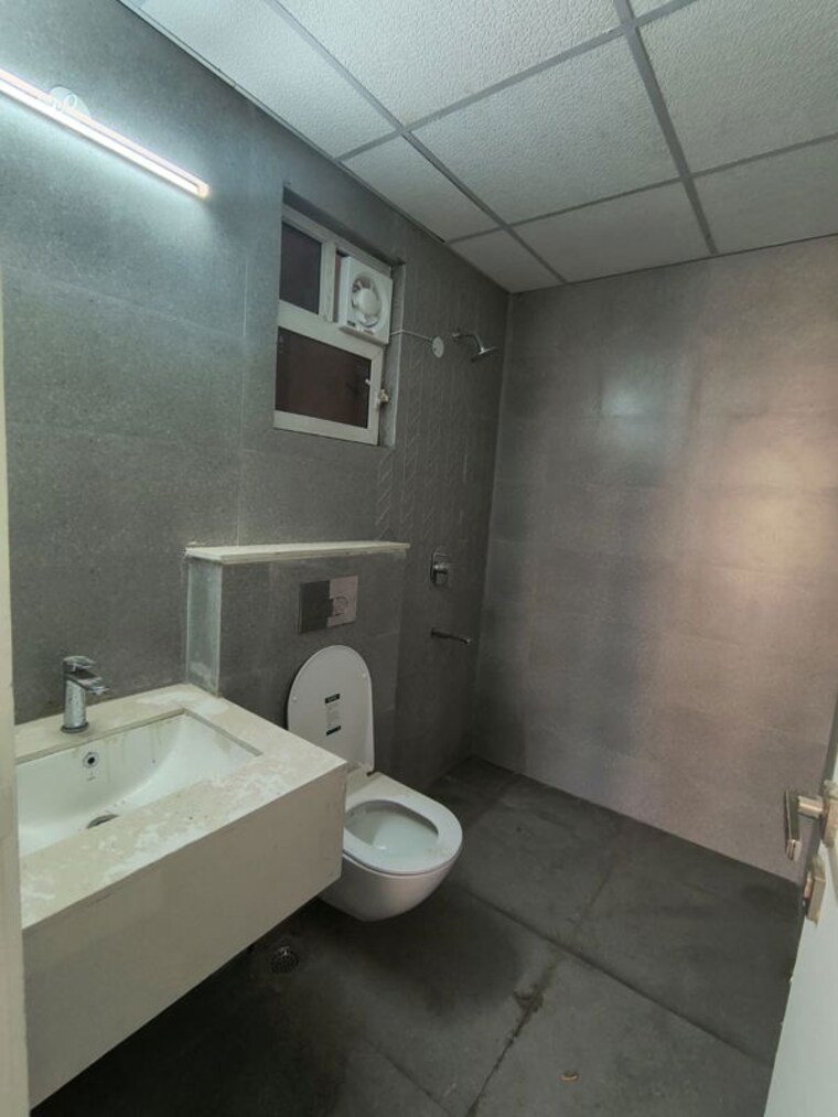 Bathroom, signature-global-city 3 Bedroom 150 Sq.Ft. Apartment In Sector 37d Gurgaon 10619720
