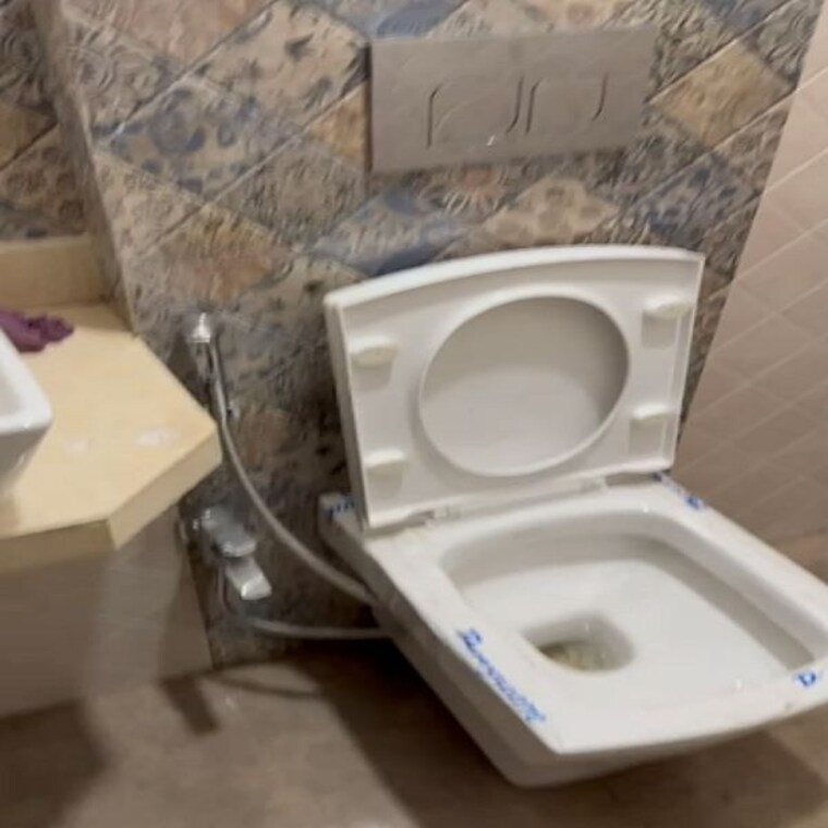 Bathroom, sanyam-ashok-odyssey-a-wing 1 Bedroom 450 Sq.Ft. Apartment In Ghatkopar West Mumbai 10619736