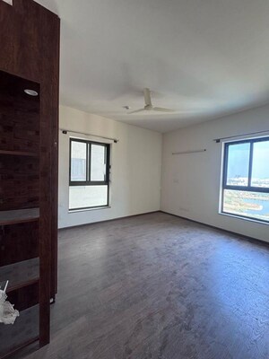 Room in 1.5 BHK Apartment at Century Ethos, Hebbal – for Rent