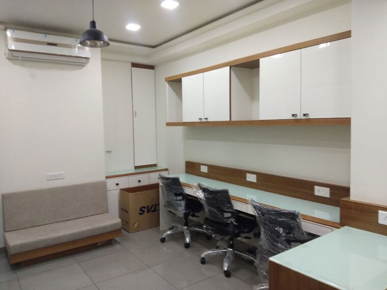 Team Area, thaltej Commercial Office Space 728 Sq.Ft. In Thaltej Ahmedabad 10619756