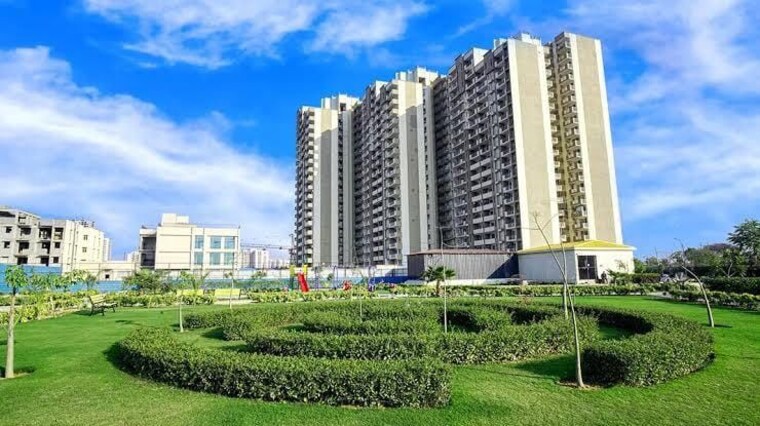 Exterior View, hero-homes-gurgaon 2 Bedroom 1099 Sq.Ft. Apartment In Sector 104 Gurgaon 10619786