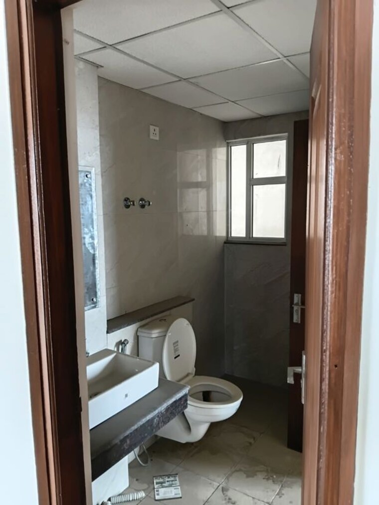 Bathroom, lohgarh 3 Bedroom 1885 Sq.Ft. Apartment In Lohgarh Zirakpur 10619790
