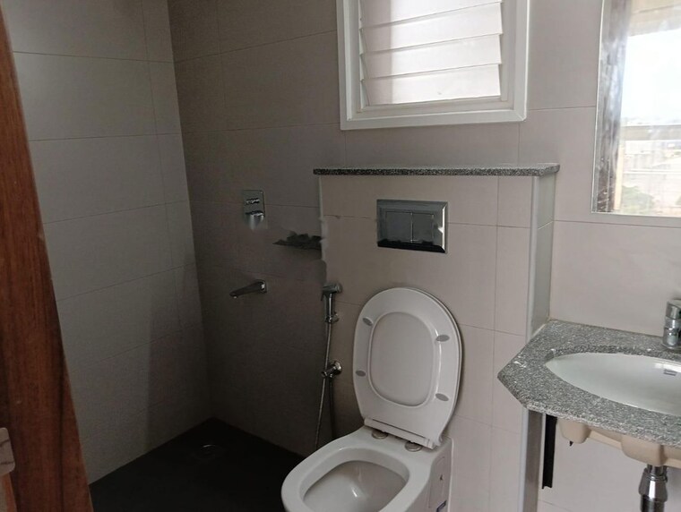 Bathroom, godrej-ananda 2 Bedroom 878 Sq.Ft. Apartment In Bagaluru Bangalore 10619818