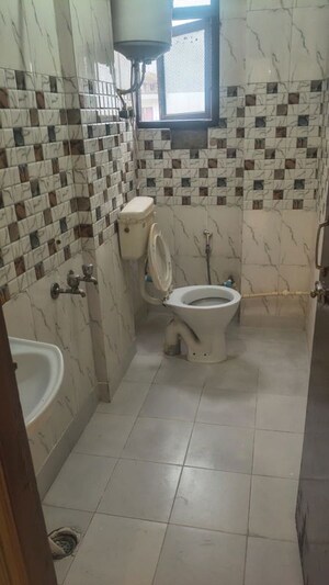 Bathroom in 1 BHK Builder Floor at Neb Sarai – for Rent