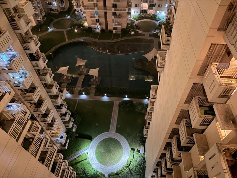 Team Area, m3m-marina 3 Bedroom 1650 Sq.Ft. Apartment In Sector 68 Gurgaon 10619805