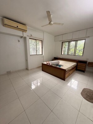 Living Room in 3 BHK Apartment at Amrut Apartments, Erandwane – for Rent