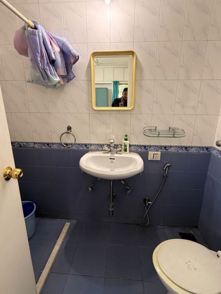 Bathroom, amrut-apartments 3 Bedroom 1250 Sq.Ft. Apartment In Erandwane Pune 10619822