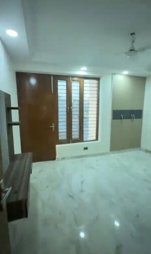 Room in 3 BHK Builder Floor at Fidato Honour Homes, Sector 89 – for Sale