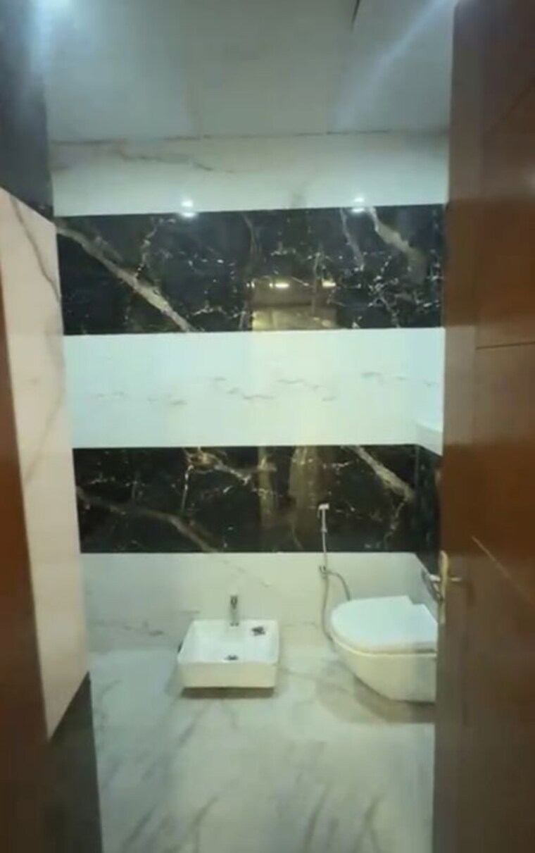 Team Area, fidato-honour-homes 3 Bedroom 180 Sq.Yd. Builder Floor In Sector 89 Faridabad 10619807