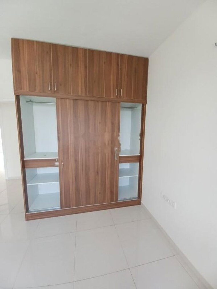 Room, godrej-aqua 3 Bedroom 1600 Sq.Ft. Apartment In International Airport Road Bangalore 10619870