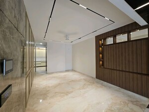 Room in 4 BHK Builder Floor at Sector 22 – for Rent