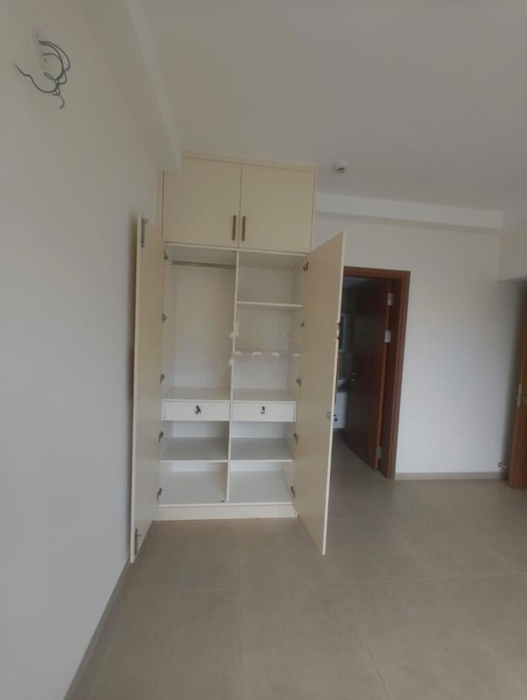 Bathroom, l-t-raintree-boulevard 4 Bedroom 2894 Sq.Ft. Apartment In Hebbal Bangalore 10619887