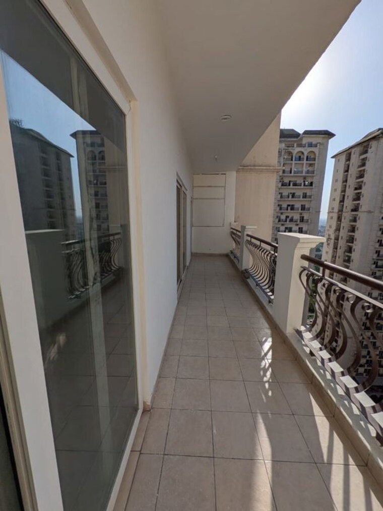 Balcony, sunshine-helios 4 Bedroom 2850 Sq.Ft. Apartment In Sector 78 Noida 10619667
