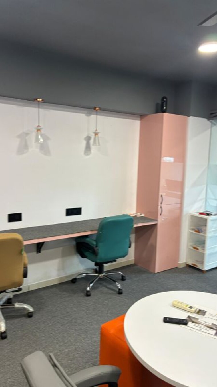 Team Area, sola Commercial Office Space 1072 Sq.Ft. In Sola Ahmedabad 10619888