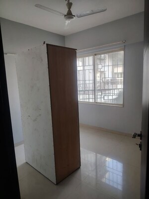 Room in 2 BHK Apartment at Eisha Varsha, Wanowrie – for Rent