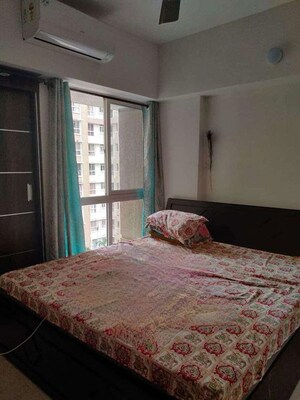 Bedroom in 1.5 BHK Apartment at Lodha Amara, Kolshet Road – for Rent