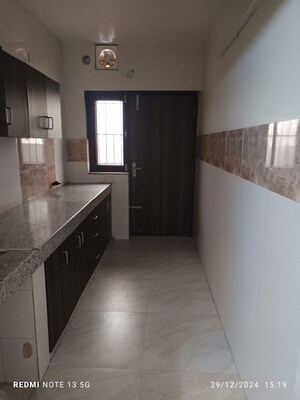 Kitchen in 1 BHK Builder Floor at Sector 46 – for Rent