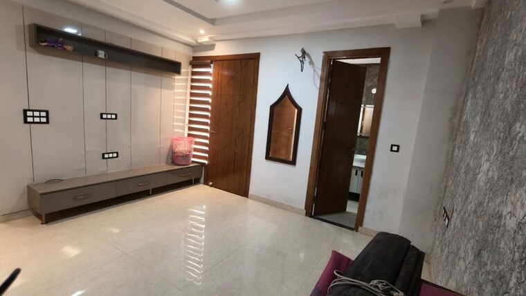 Living Room, bptp-parkland-pride 3 Bedroom 250 Sq.Yd. Builder Floor In Sector 77 Faridabad 10619917