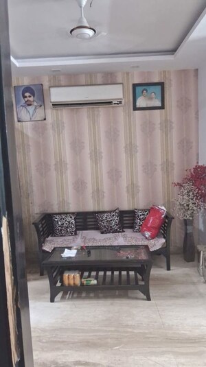 Bedroom in 2 BHK Builder Floor at Subhash Nagar – for Rent