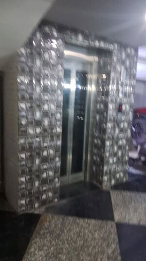 Bathroom in 2 BHK Builder Floor at Subhash Nagar – for Rent