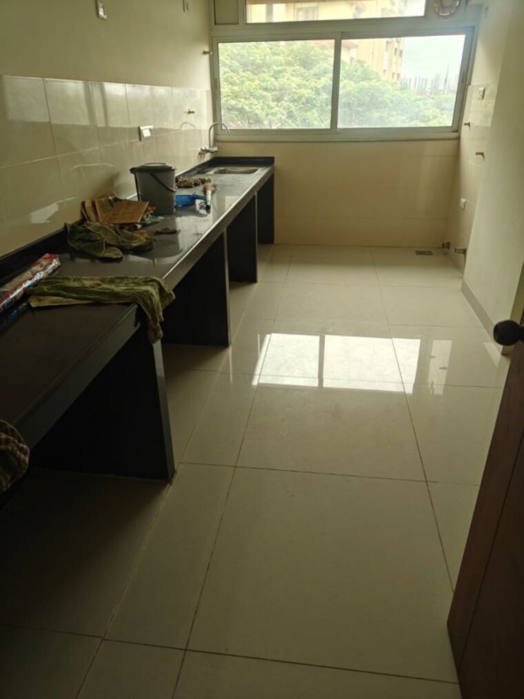 Kitchen, caranzalem 3 Bedroom 1500 Sq.Ft. Apartment In Caranzalem Goa 10547838