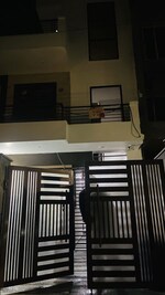 6+ BHK 350 Sq.Ft. Independent House in Sector 4