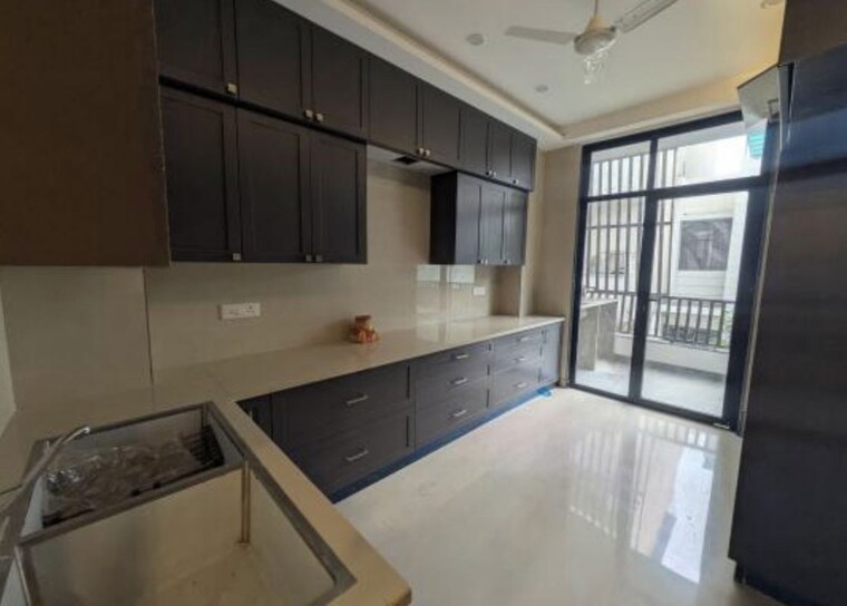 Kitchen, palam vihar 4 Bedroom 520 Sq.Yd. Builder Floor In Palam Vihar Gurgaon 10619948