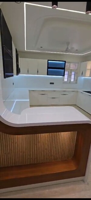 Bathroom in 5 BHK Builder Floor at Sector 1 Vaishali – for Sale