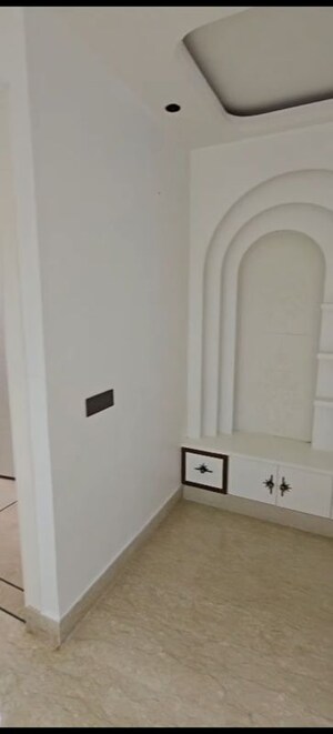 Bathroom in 5 BHK Builder Floor at Sector 1 Vaishali – for Sale