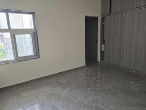 Room in 4 BHK Independent House at Sector 112 – for Rent