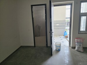 Room in 4 BHK Independent House at Sector 112 – for Rent