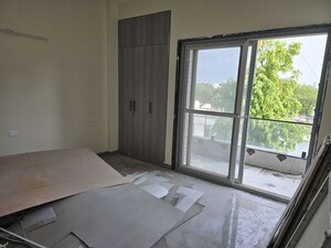 Room in 4 BHK Independent House at Sector 112 – for Rent