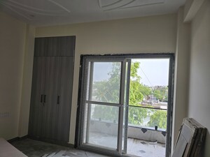 Room in 4 BHK Independent House at Sector 112 – for Rent