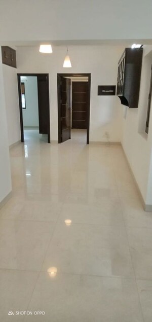 Room in 3 BHK Apartment at Vasant Kunj – for Rent