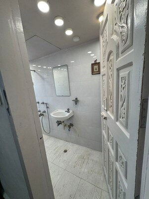 Bathroom in 1 BHK Apartment at Vishwakamal Apartment Lower Parel, Lower Parel – for Rent