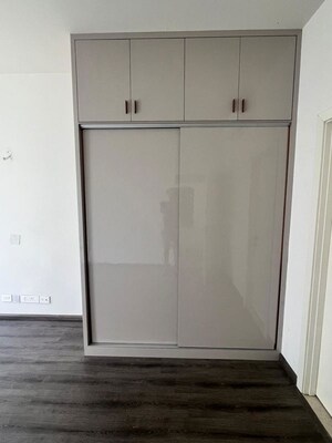 Room in 2.5 BHK Apartment at Ireo The Corridors, Sector 67a – for Sale