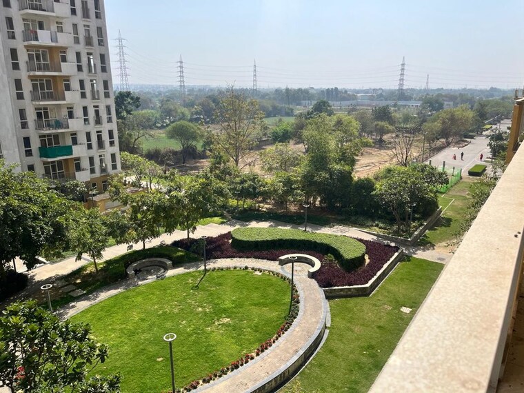 Garden, ireo-the-corridors 2.5 Bedroom 1484 Sq.Ft. Apartment In Sector 67a Gurgaon 10619687