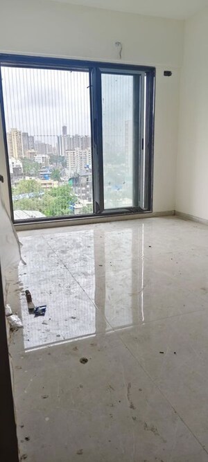 Room in 3 BHK Apartment at Sati Darshan Apartment, Malad West – for Sale