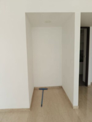 Room in 3 BHK Apartment at Lodha The Park, Worli – for Rent