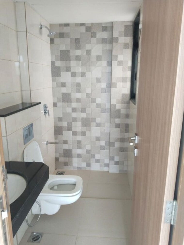 Bathroom, godrej-urban-park 3 Bedroom 1300 Sq.Ft. Apartment In Chandivali Mumbai 10620070